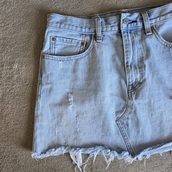 Levi's Blue Denim Mini Skirt with Distressed Look - Picture 4 of 12